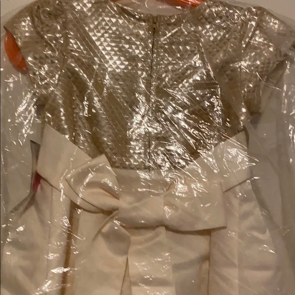 Good Dress - Picture 4 of 4